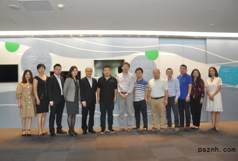 圖 LEED數(shù)據(jù)中心顧問（中國）委員會正式成立 委員代表們于臺達北京分公司合影