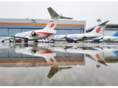 以GE航空集團(tuán)CF34發(fā)動(dòng)機(jī)為動(dòng)力的ARJ21首次交付中國三大航空公司