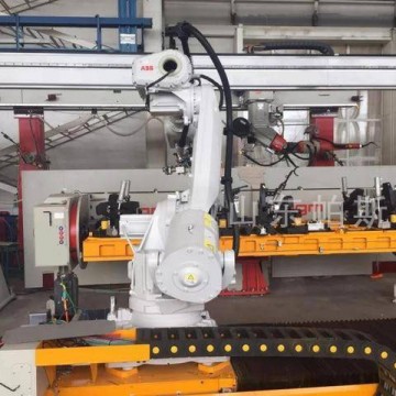 供應重載型行走軌道機器人碼垛機設