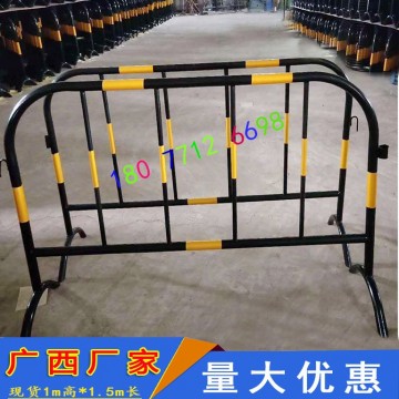 廣西鐵馬護(hù)欄廠，南寧鐵馬移動(dòng)護(hù)欄