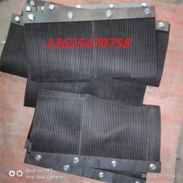 導(dǎo)料槽防塵簾具有濕潤、沖洗作用 等