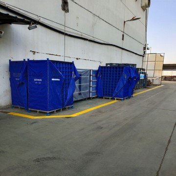 蘇州相城區(qū)陽(yáng)澄湖廠區(qū)車間劃線一米